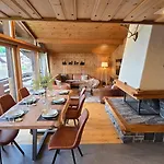 Alpine Loft, Central, Balcony, Parking, Family,ps5 Frutigen