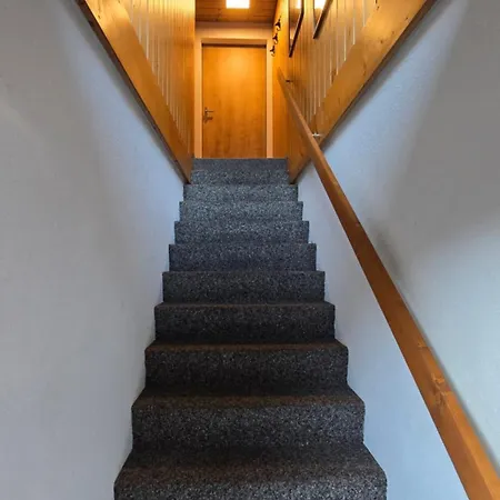 Lägenhet Alpine Loft, Central, Balcony, Parking, Family,ps5 Frutigen