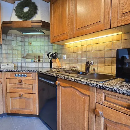 Alpine Loft, Central, Balcony, Parking, Family,ps5 Apartman