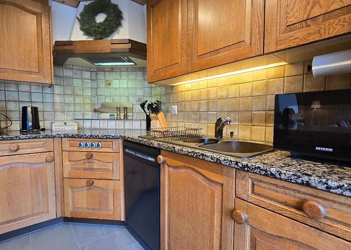 Alpine Loft, Central, Balcony, Parking, Family,ps5 アパート