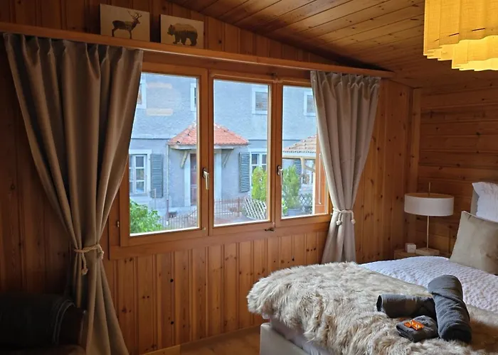 Alpine Loft, Central, Balcony, Parking, Family,ps5 Apartament Frutigen